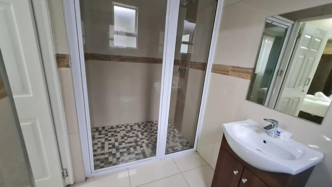 Bayside Hotel Pinetown New Germany Esterno foto