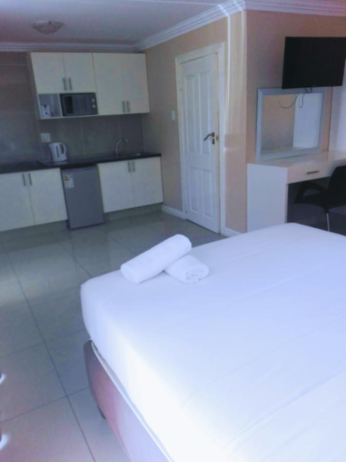Bayside Hotel Pinetown New Germany Esterno foto